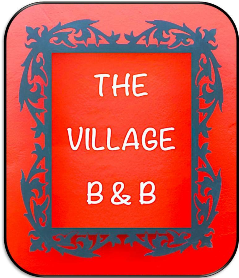 The Village Studio Apartments Moate Eksteriør billede